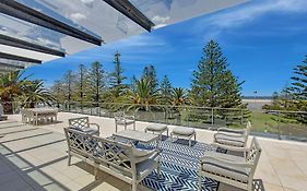 Coast Luxury Apartments 17